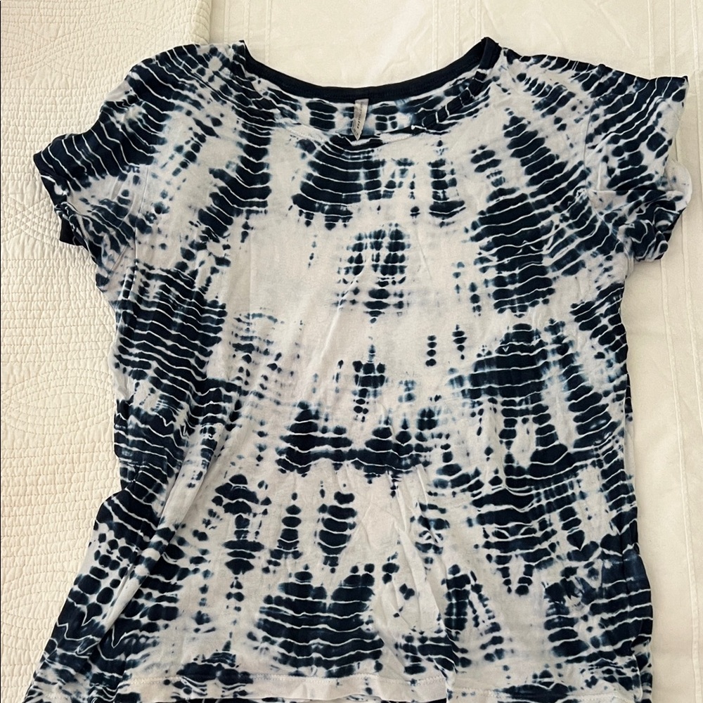 Monochrome Tie-Dye Short Sleeve Top